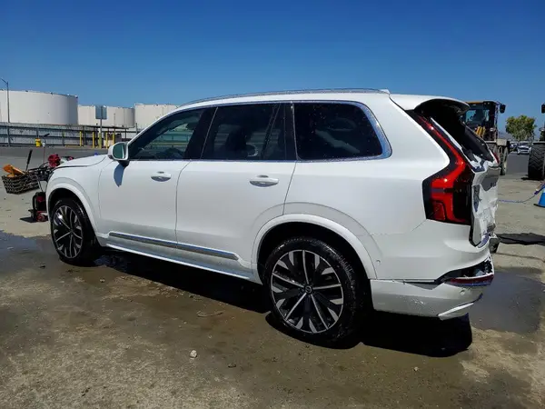 YV4062PEXT1505969 2026 VOLVO XC90 - Image 2