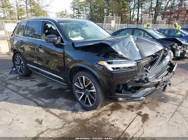 YV4062PF0R1202426 2024 VOLVO XC90 - Image 1