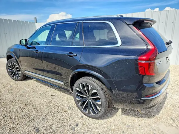 YV4062PF1T1491338 2026 VOLVO XC90 - Image 2