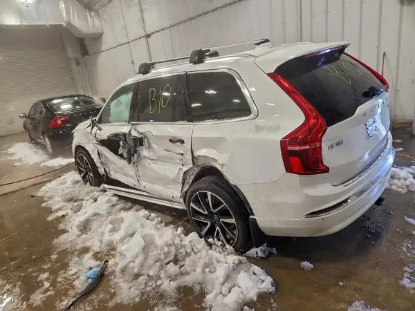 YV4062PF2R1234844 2024 VOLVO XC90 - Image 2