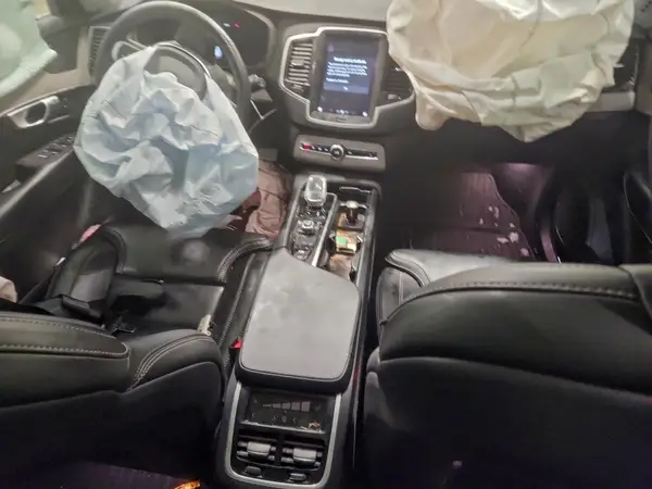 YV4062PF2R1234844 2024 VOLVO XC90 - Image 8