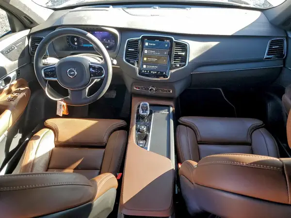 YV4062PF3S1327460 2025 VOLVO XC90 - Image 8