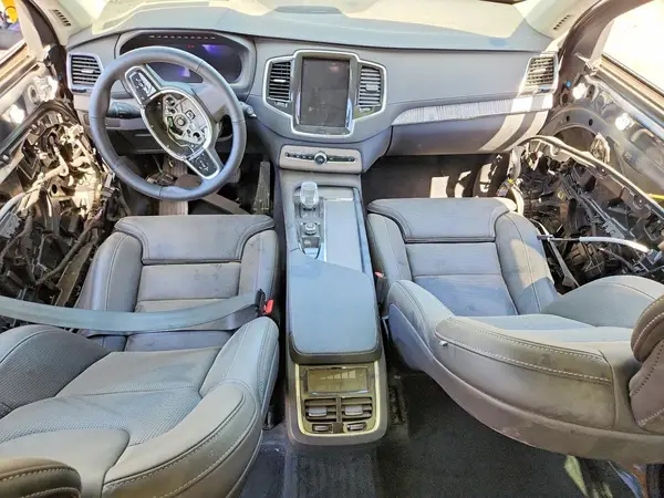 YV4062PF7R1210796 2024 VOLVO XC90 - Image 8