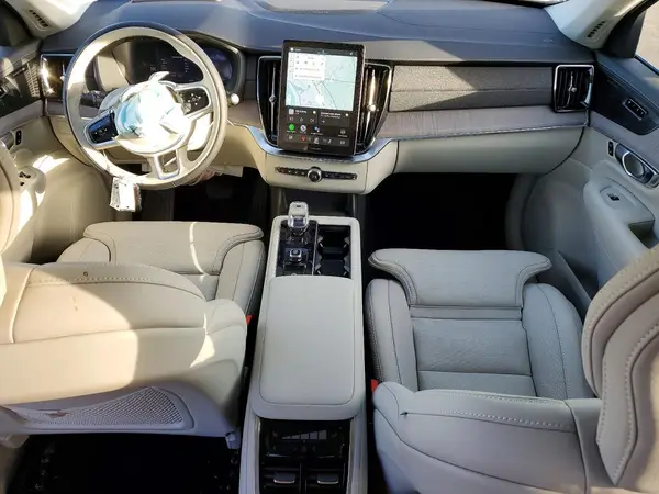 YV4062PF9T1480636 2026 VOLVO XC90 - Image 8