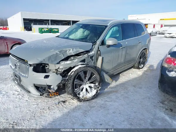 YV4062PFXR1201915 2024 VOLVO XC90 - Image 2
