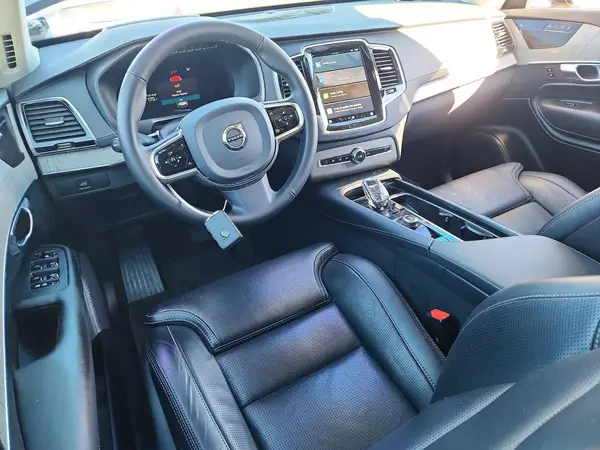YV4062PFXS1323079 2025 VOLVO XC90 - Image 8
