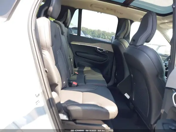YV4062PFXS1335250 2025 VOLVO XC90 - Image 8