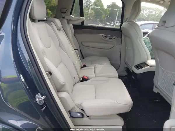 YV4062PG4S1349248 2025 VOLVO XC90 - Image 8