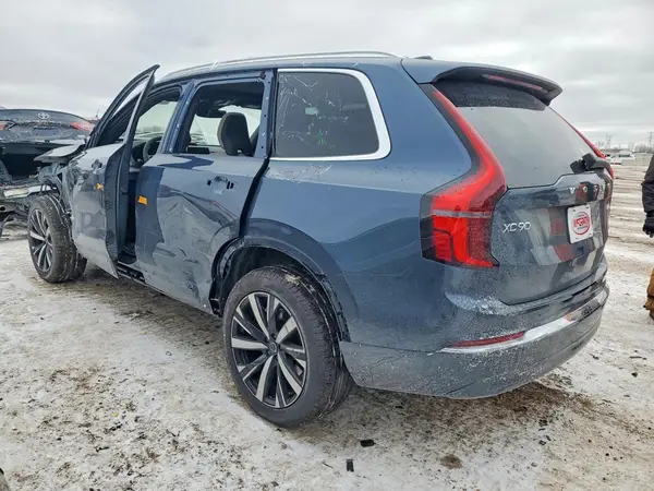YV4062PJXT1474039 2026 VOLVO XC90 - Image 2