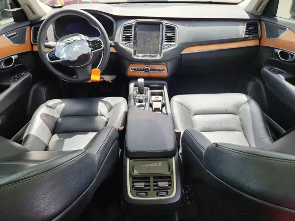 YV4062PK4P1929031 2023 VOLVO XC90 - Image 8