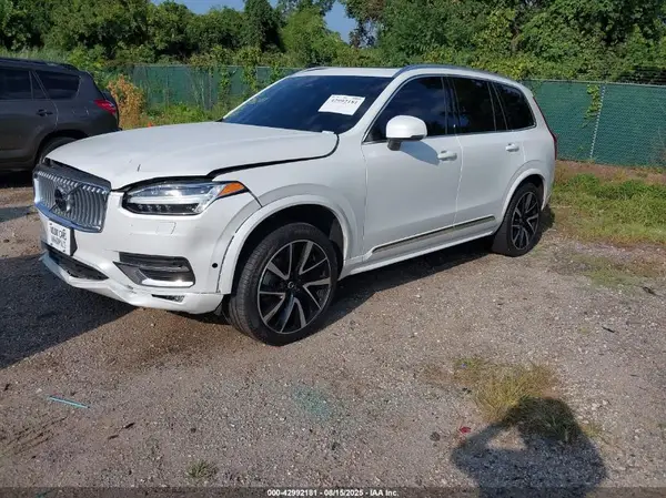 YV4062PN1P1910088 2023 VOLVO XC90 - Image 2