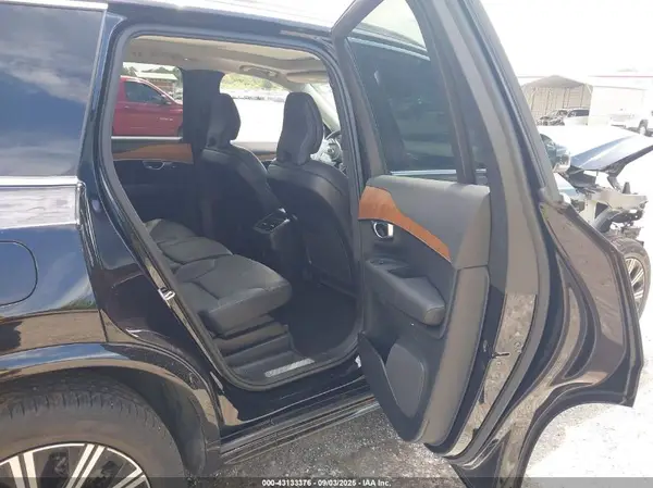 YV4062PN1P1991187 2023 VOLVO XC90 - Image 8