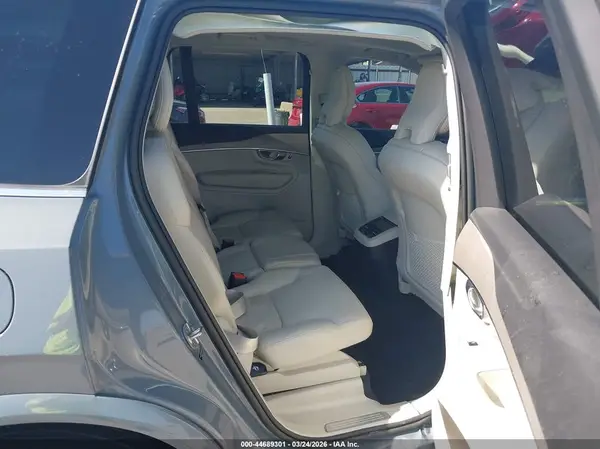 YV4062PN3P1922629 2023 VOLVO XC90 - Image 8