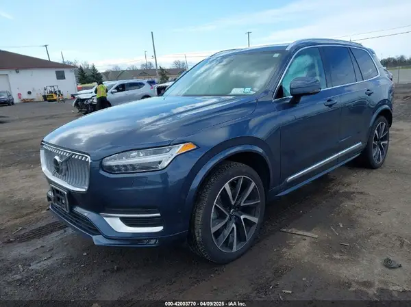 YV4062PN3P1984998 2023 VOLVO XC90 - Image 2