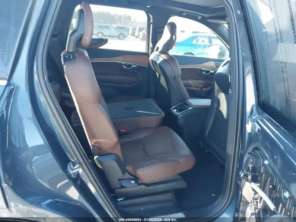YV4062PN5P1961416 2023 VOLVO XC90 - Image 8