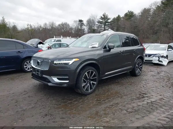 YV4062PN7P1923427 2023 VOLVO XC90 - Image 2