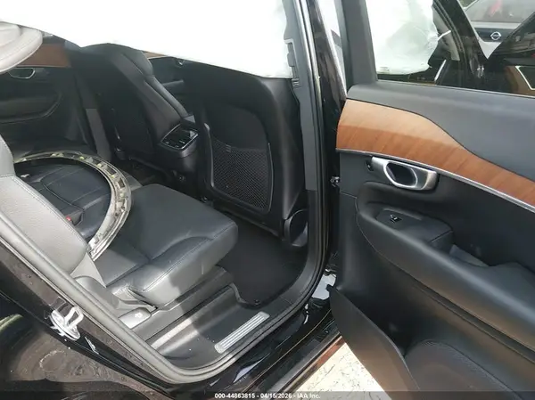 YV4062PN8P1991431 2023 VOLVO XC90 - Image 8