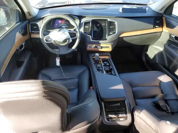 YV4062PNXP1902510 2023 VOLVO XC90 - Image 8
