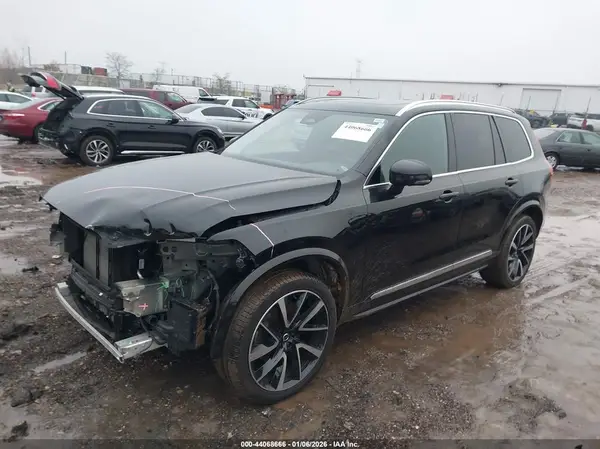 YV4062PNXP1922224 2023 VOLVO XC90 - Image 2