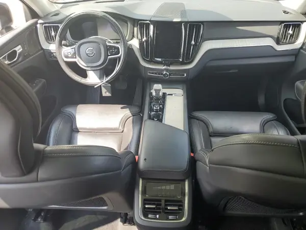 YV4062RL2N1956960 2022 VOLVO XC60 - Image 8