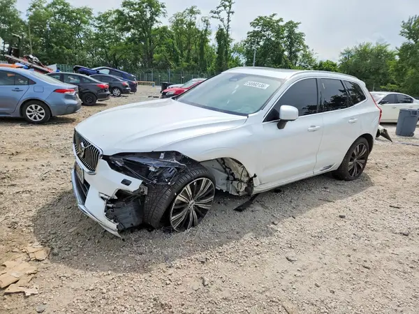 YV4062RL5N1052195 2022 VOLVO XC60 - Image 1
