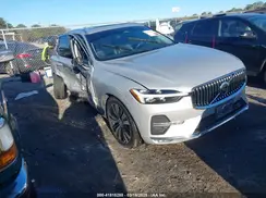 YV4062RL7N1087658 2022 VOLVO XC60