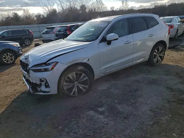YV4062RL7N1942245 2022 VOLVO XC60 - Image 1