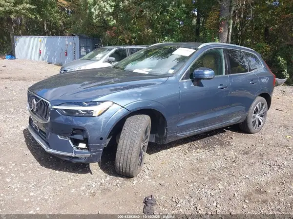 YV4062RL8N1077916 2022 VOLVO XC60 - Image 2