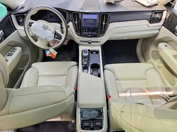 YV4062RLXN1079876 2022 VOLVO XC60 - Image 8