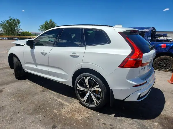 YV4062RX1P1364133 2023 VOLVO XC60 - Image 2