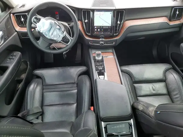 YV4062RX6P1277005 2023 VOLVO XC60 - Image 8