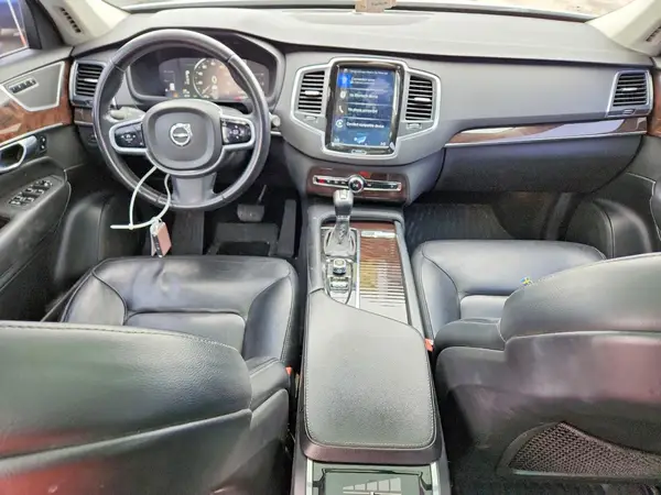 YV4102CK0K1419201 2019 VOLVO XC90 - Image 8