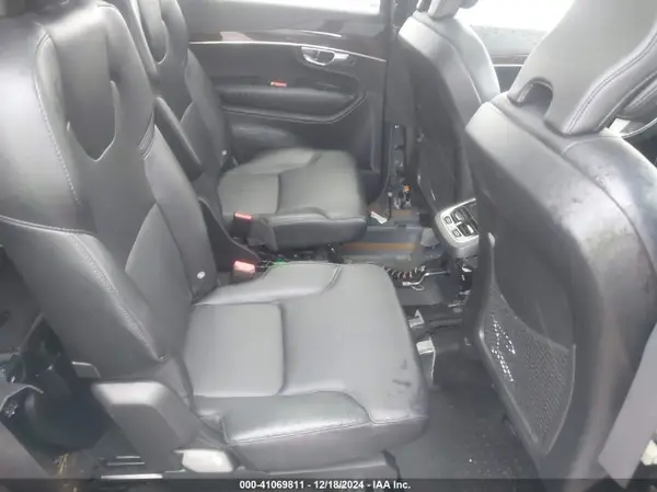 YV4102CK0K1505012 2019 VOLVO XC90 - Image 8