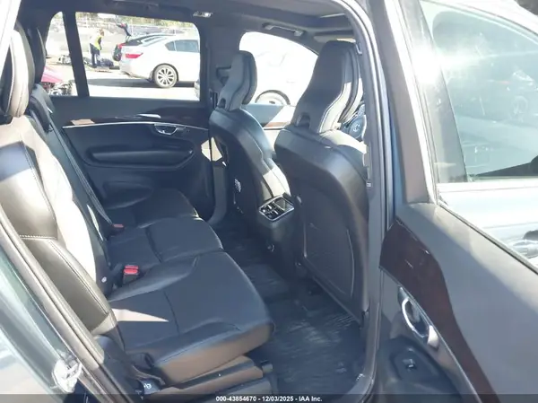 YV4102CK1K1504466 2019 VOLVO XC90 - Image 8