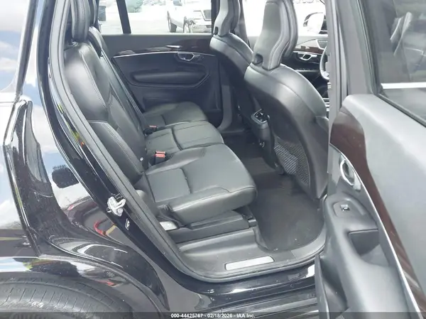 YV4102CK2K1507943 2019 VOLVO XC90 - Image 8