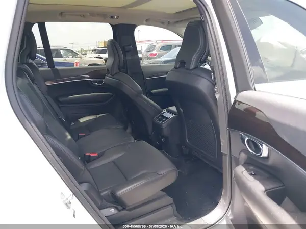 YV4102CK3K1464391 2019 VOLVO XC90 - Image 8