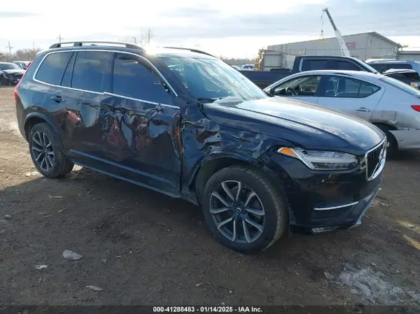 YV4102CK5J1382547 2018 VOLVO XC90 - Image 1