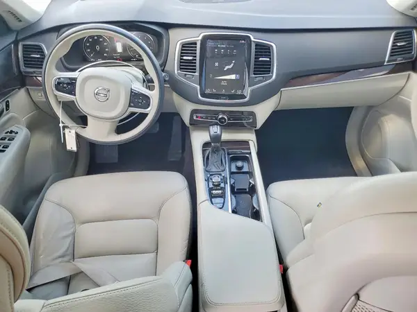 YV4102CK5K1455689 2019 VOLVO XC90 - Image 8