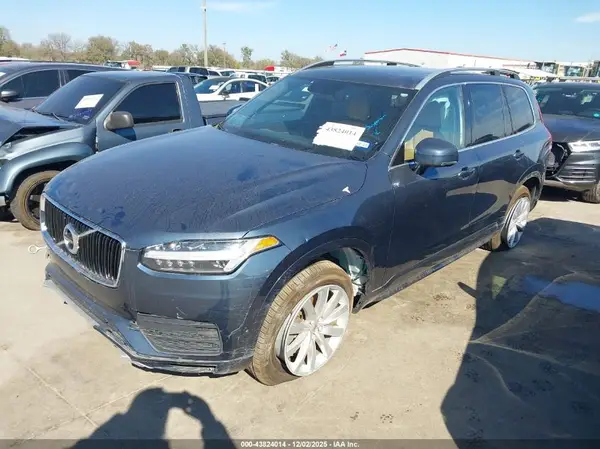 YV4102CK6J1363991 2018 VOLVO XC90 - Image 2