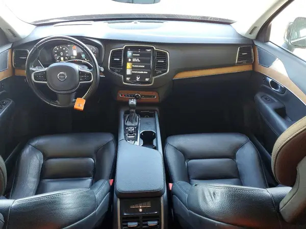 YV4102CK7M1671773 2021 VOLVO XC90 - Image 8