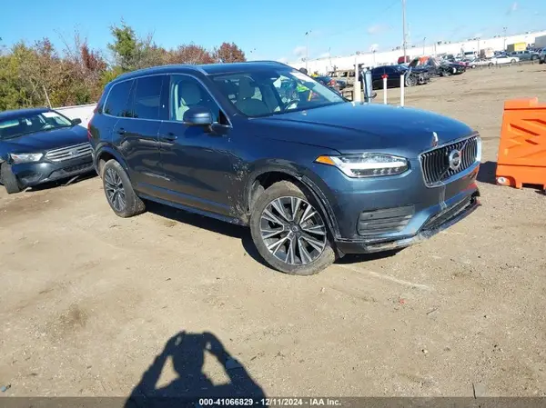 YV4102CK8N1853905 2022 VOLVO XC90 - Image 1