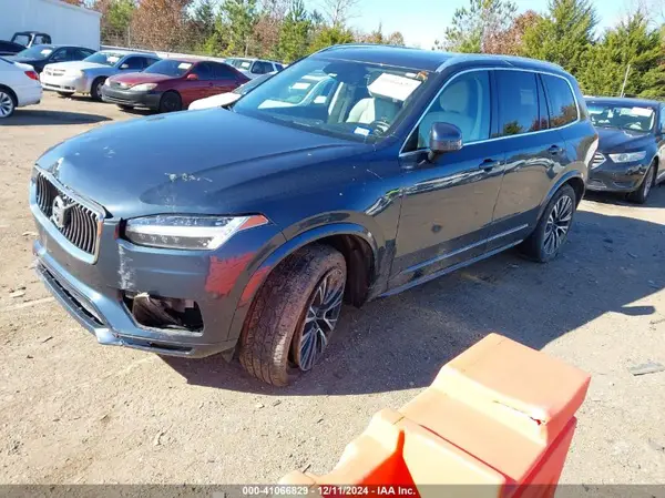 YV4102CK8N1853905 2022 VOLVO XC90 - Image 2