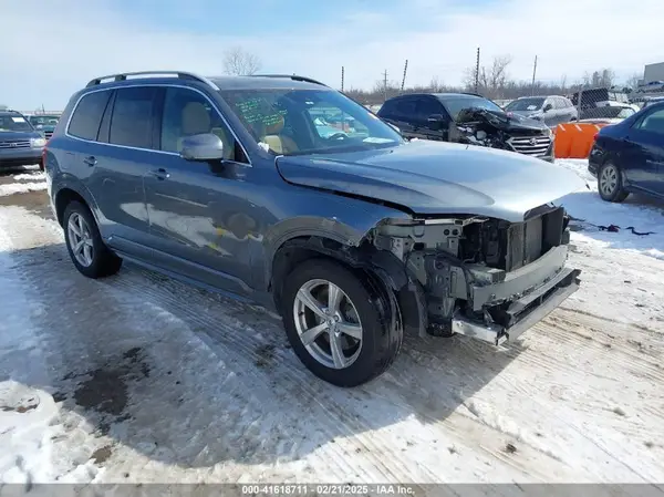 YV4102CK9J1342777 2018 VOLVO XC90 - Image 1