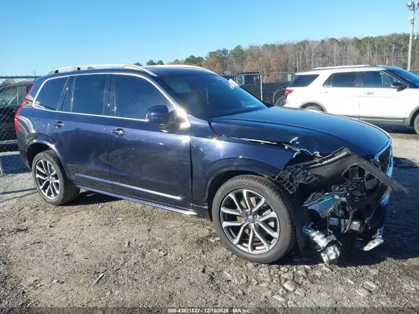 YV4102CK9K1447658 2019 VOLVO XC90 - Image 1