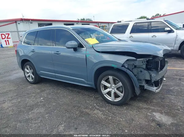 YV4102CK9N1828401 2022 VOLVO XC90 - Image 1