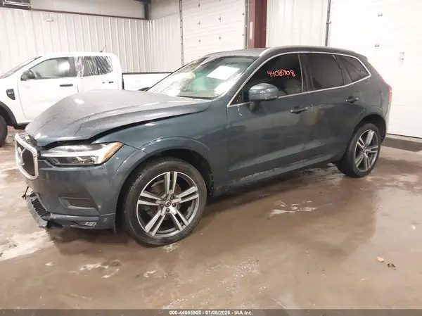 YV4102DK0M1845780 2021 VOLVO XC60 - Image 2