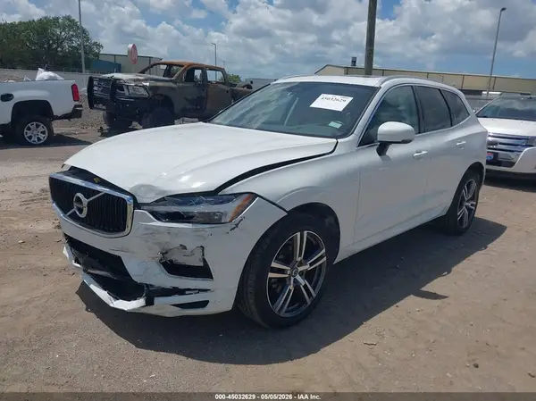 YV4102DK0M1845794 2021 VOLVO XC60 - Image 2