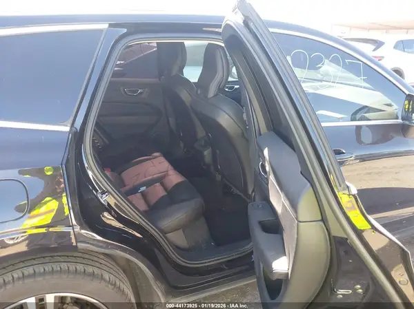 YV4102DK1L1470223 2020 VOLVO XC60 - Image 8
