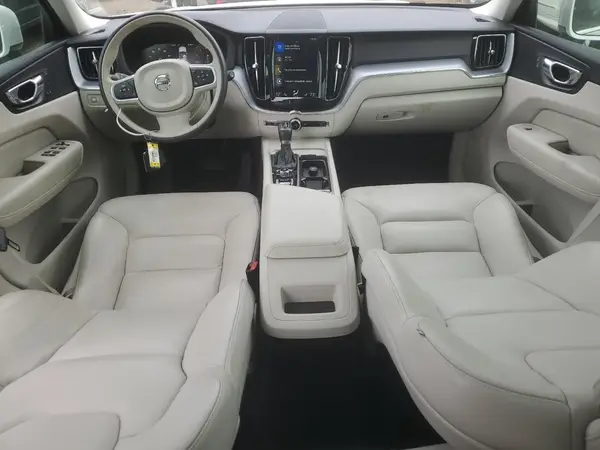 YV4102DK3L1423582 2020 VOLVO XC60 - Image 8