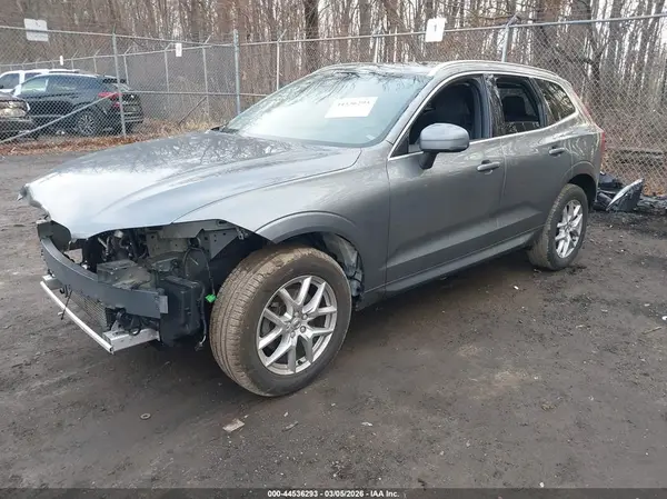 YV4102DK6L1553923 2020 VOLVO XC60 - Image 2